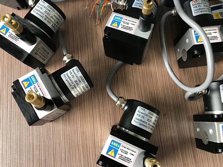 0~10v늉�ݔ�����Kλ�Ƃ�������Μy���É���